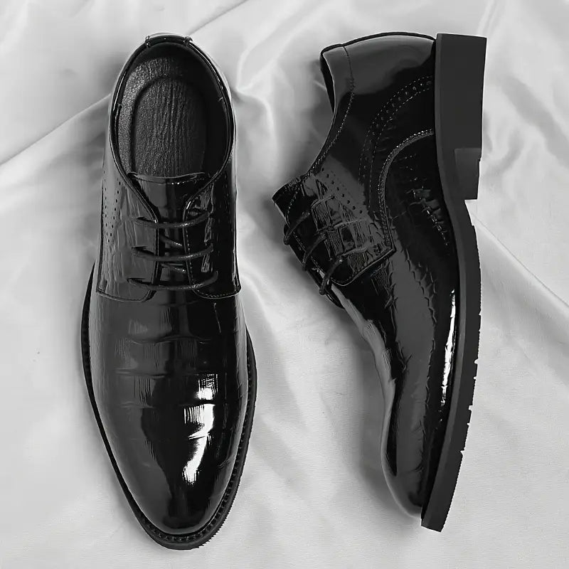 Men's Black Patent Oxford Dress Shoes Featuring Lace Up Closure