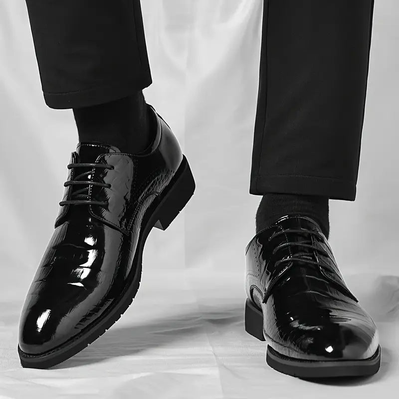 Men's Black Patent Oxford Dress Shoes Featuring Lace Up Closure